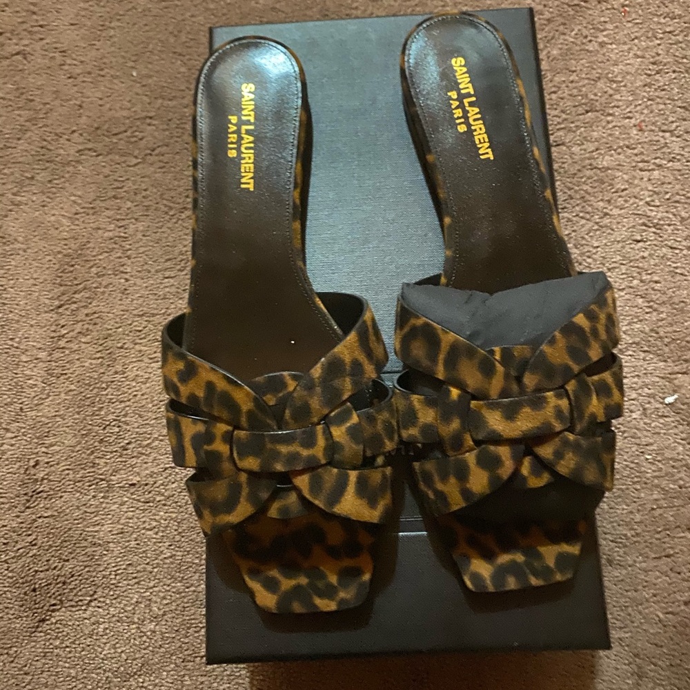 NWT Authentic YSL Nu Pieds size 41 in Cheetah